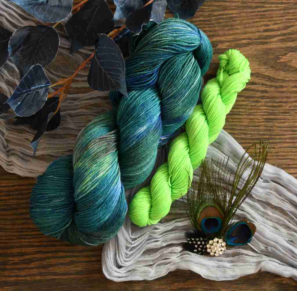 Fingering Yarn with Mini Skein